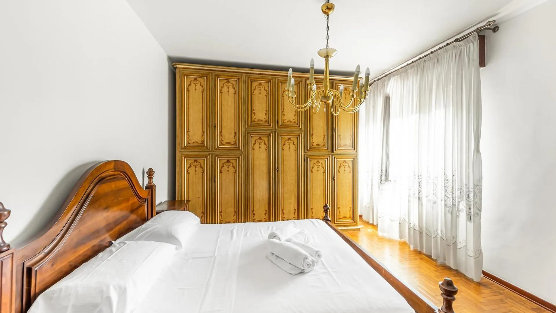Cozy Apartment Near Venice With Balcony! 坎帕尔托